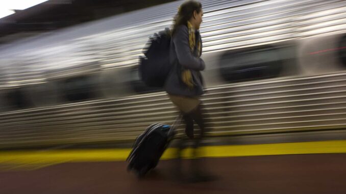 6789DE95-2732-4B9C-B74E-146CDCAF7990