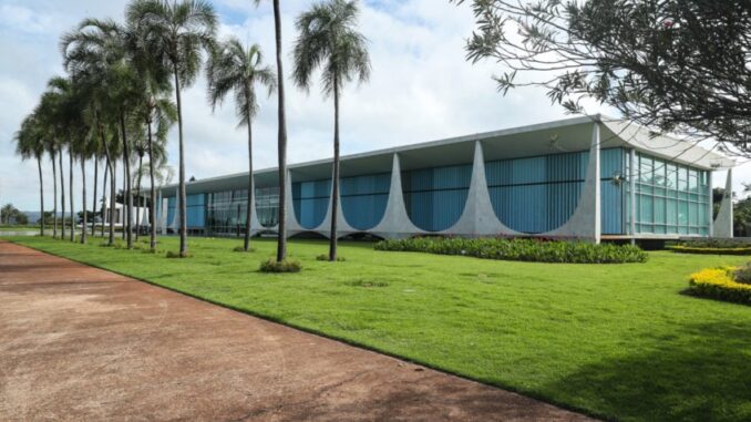 palacio-do-alvorada-e1681266861944-848x477